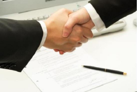 Chọn ngày tốt ký hợp đồng là gì? Vì sao nên xem ngày trước khi ký kết?